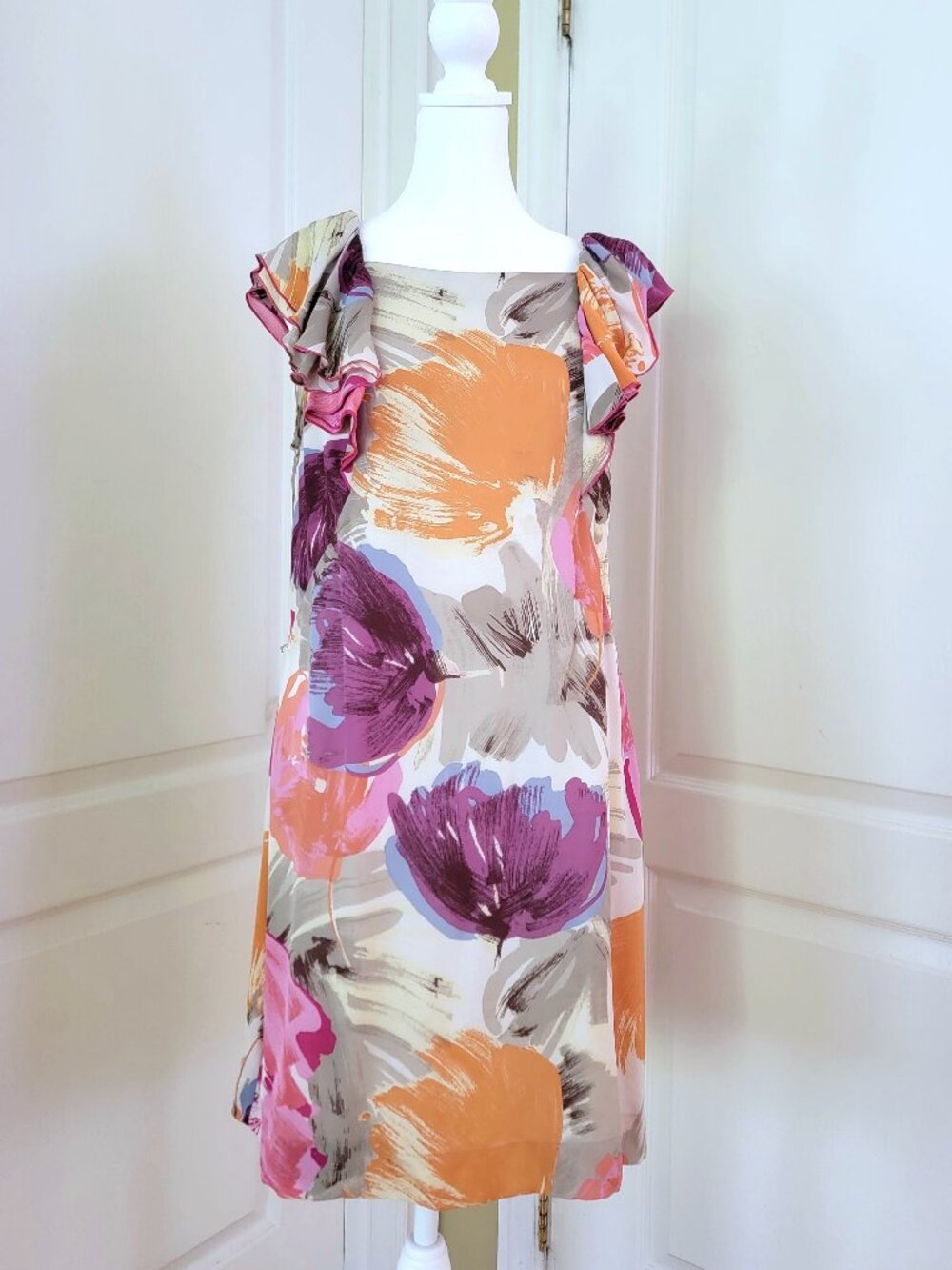 BCBG MAXAZRIA 100% SILK DRESS